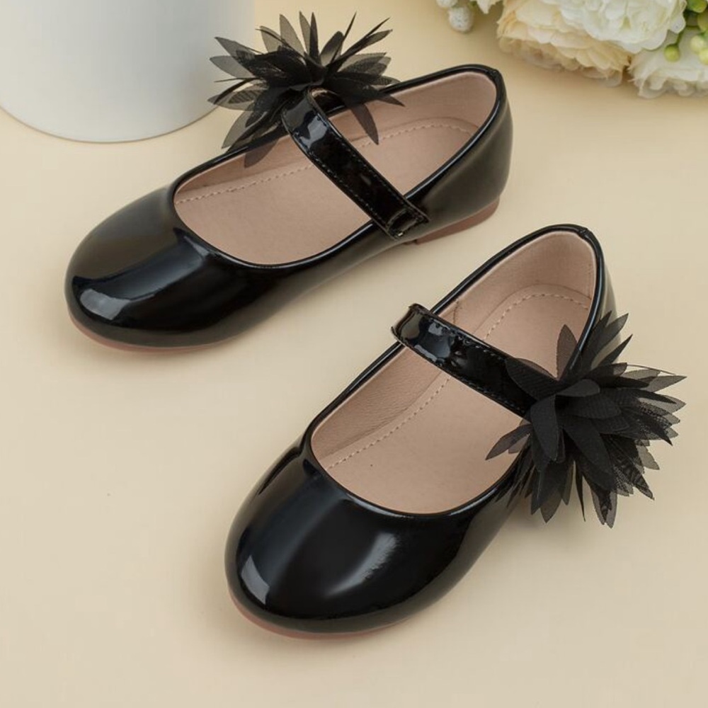 Ballerina Flat w. Black Flower for Toddler Girls